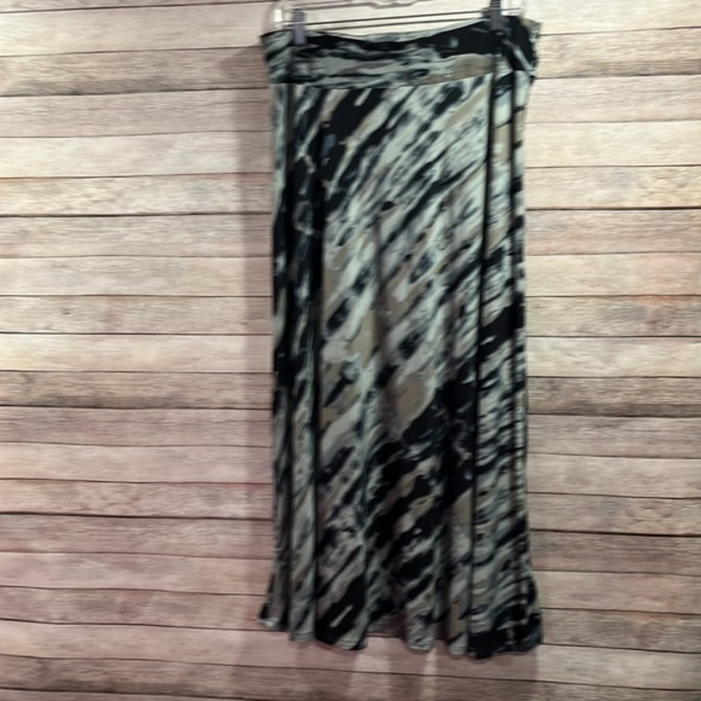 Robert Louis womens skirt - Picture 3 of 4